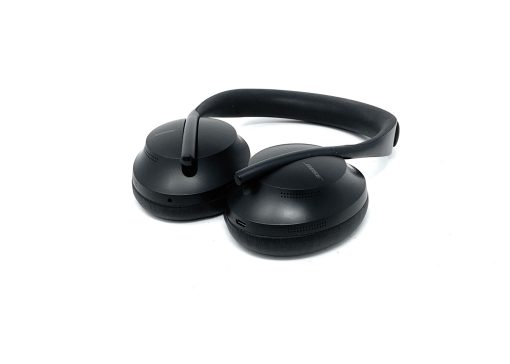 Bose 700 Noise Cancelling Headphones – Black - Image 2