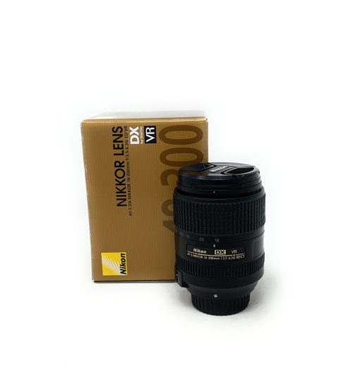 Nikon AF-S DX NIKKOR 18-300 mm f/3.5-6.3G ED VR Lens - Image 6