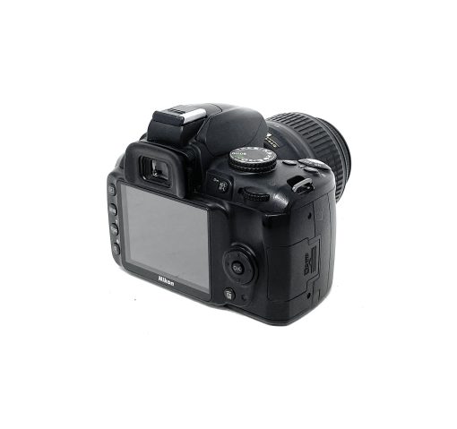 Nikon D3000 DSLR Camera with 18-55mm VR Lens Kit - Image 4