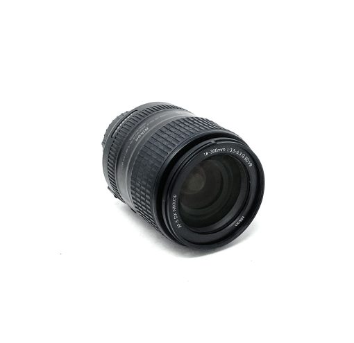 Nikon AF-S DX NIKKOR 18-300 mm f/3.5-6.3G ED VR Lens - Image 3