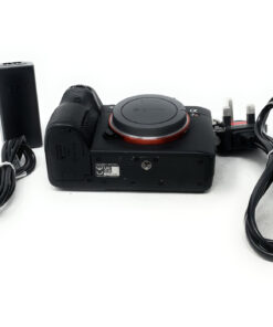 Sony Alpha 7R III Mirrorless Camera - Image 5
