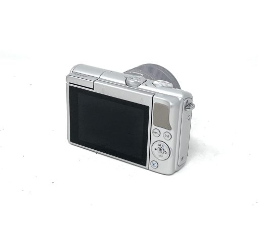 Canon EOS M100 with EF-M 15-45mm Lens Silver - Image 4