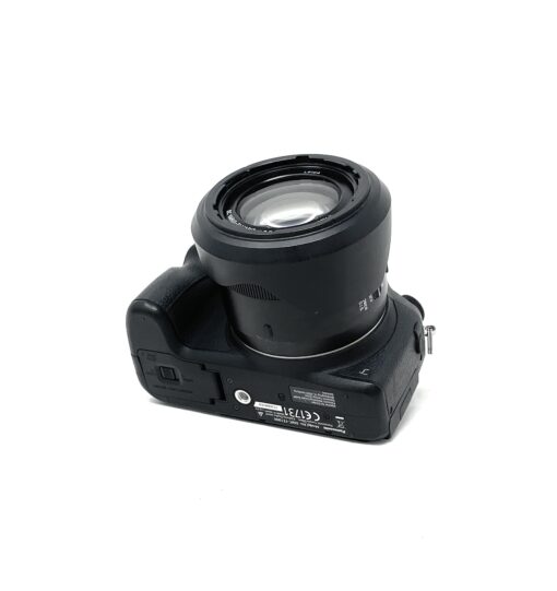 Panasonic LUMIX DMC-FZ1000 Bridge Camera – Black - Image 4