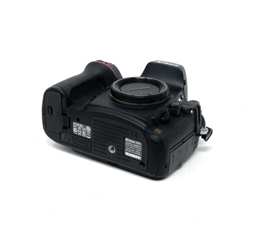 Nikon D800 DSLR Camera Body Only - Image 4