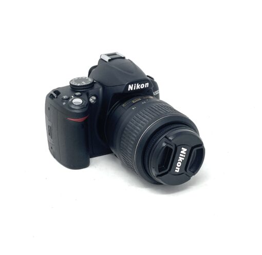 Nikon D3000 DSLR Camera with 18-55mm VR Lens Kit - Image 2