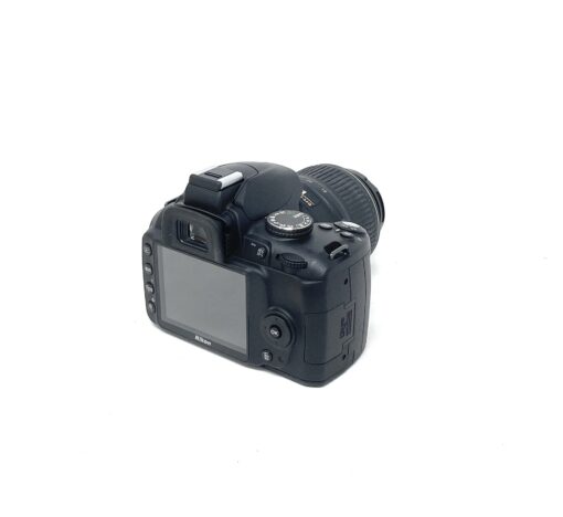 Nikon D3000 DSLR Camera with 18-55mm VR Lens Kit - Image 4