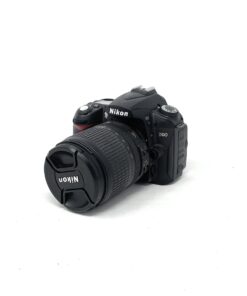 Nikon D90 DSLR Camera with 18-105mm VR Lens