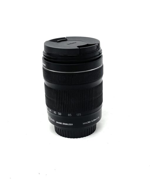 Canon EF-S 18-135mm f/3.5-5.6 IS STM