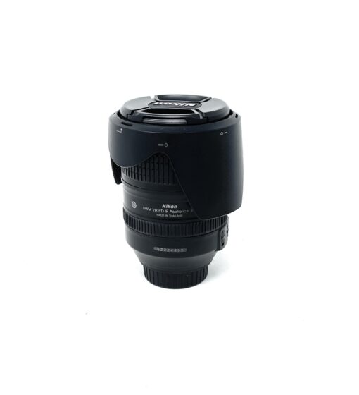 Nikon AF-S NIKKOR 28-300mm f/3.5-5.6G ED VR Lens