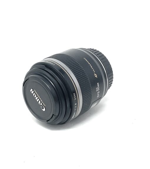 Canon EF-S 60mm f/2.8 Macro USM - Image 2