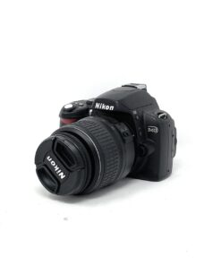 Nikon D40 DSLR Camera with 18-55mm II