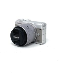 Canon EOS M100 with EF-M 15-45mm Lens Silver