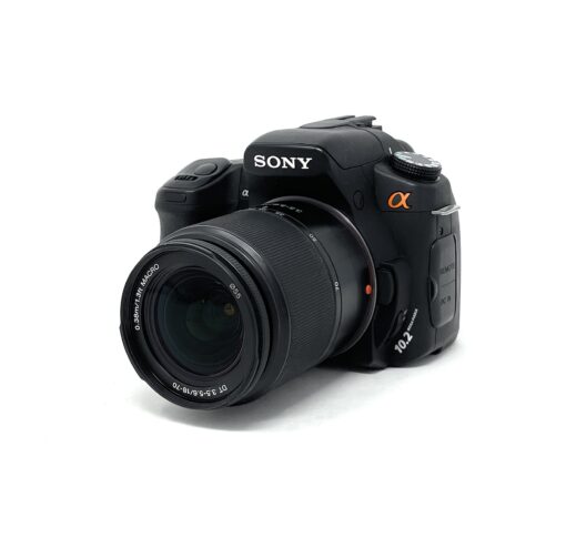 Sony A200 DSLR Camera with DT 18-70mm Lens