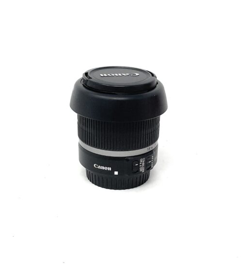 Canon EF-S 18-55mm IS f/3.5-5.6 Lens